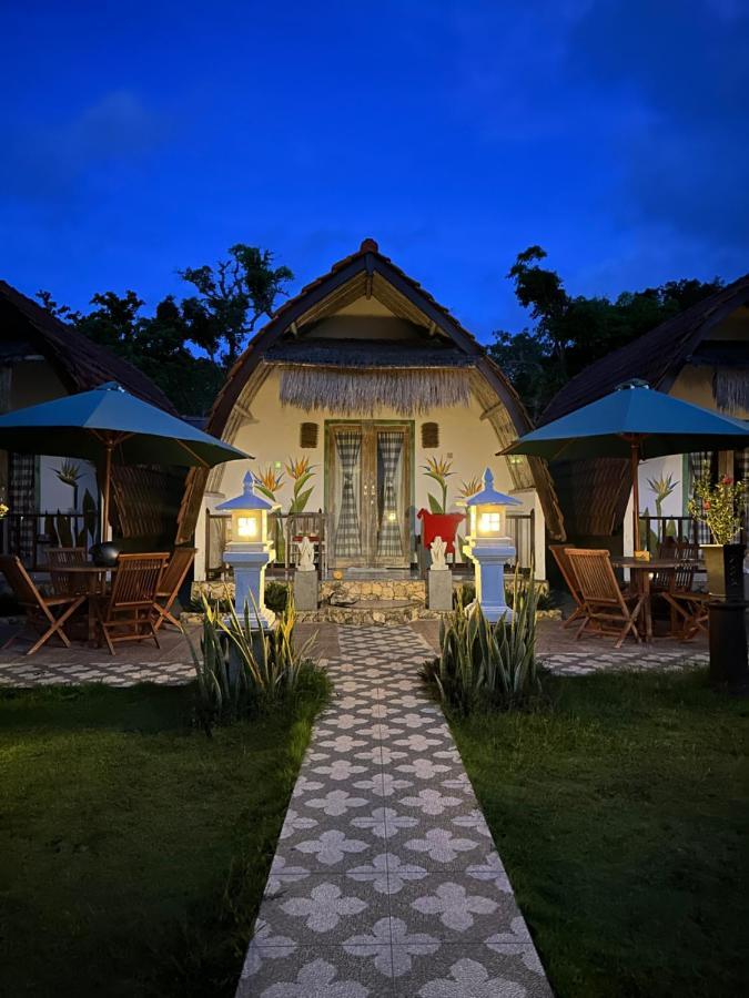 Penida Hills Hotel Batununggul Eksteriør billede